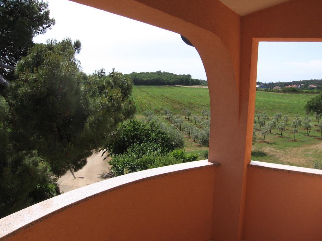 Guest House Caterina Poreč Exteriör bild