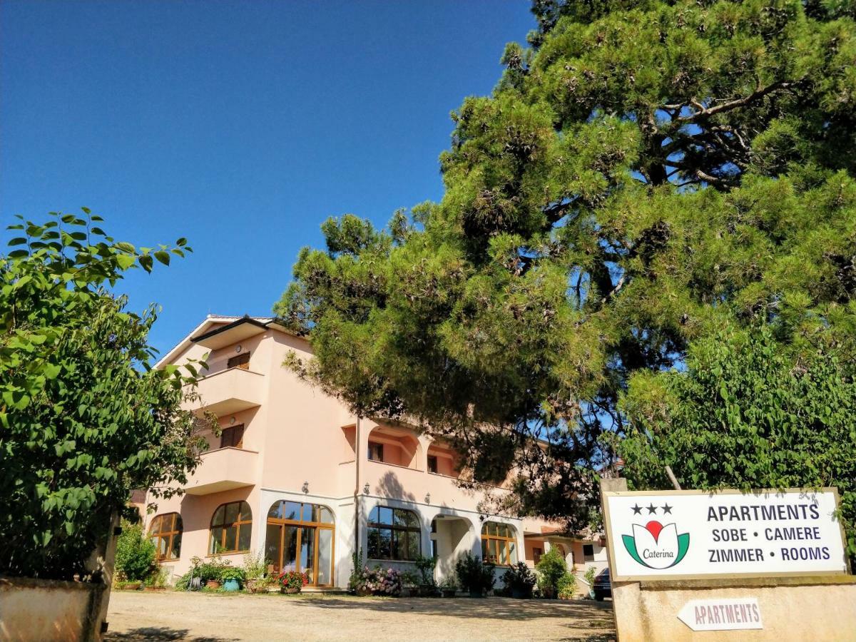 Guest House Caterina Poreč Exteriör bild